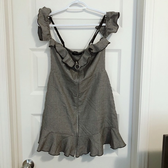 Sale! 2/$30 NWOT cute off shoulder dress by For21 - Picture 3 of 4